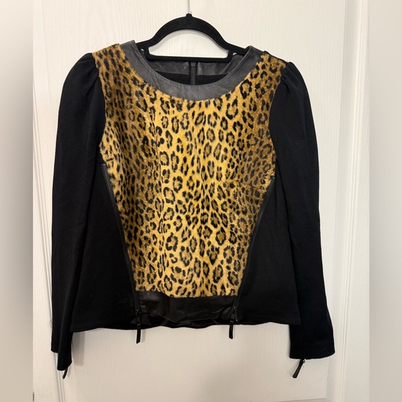 Milly Tops - Milly Lambskin Leather Top Faux Fur Leopard Pullover